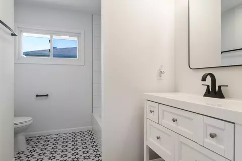 6763 Ash Ave, Gary, IN 46403 photo 9