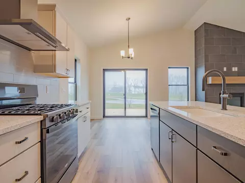 3108 Forestside Ln, Valparaiso, IN 46385 photo 13