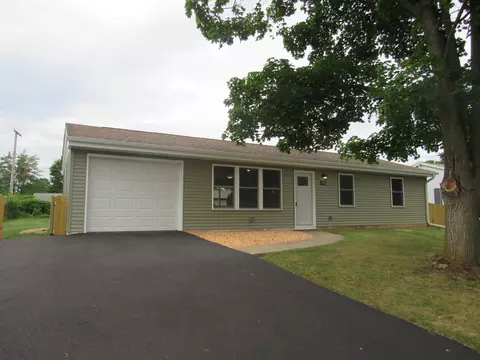 786 Eagle Creek Rd, Valparaiso, IN 46385