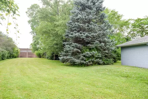 Exterior - 12331 W 103rd Ct, Saint John, IN 46373 photo 4 of 5