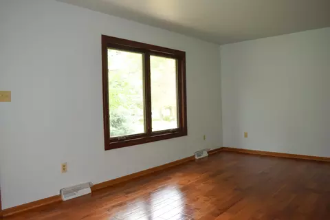 Living - 12331 W 103rd Ct, Saint John, IN 46373 photo 2 of 2