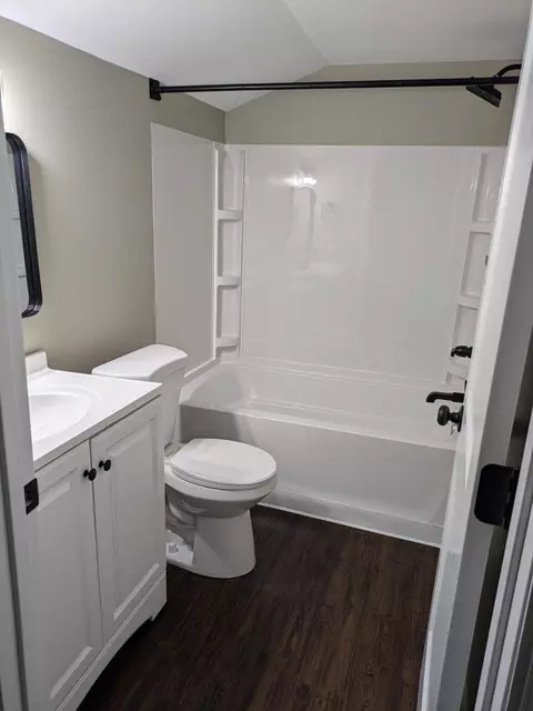 Bath - 9751 N Grant St, De Motte, IN 46310 photo 3 of 3