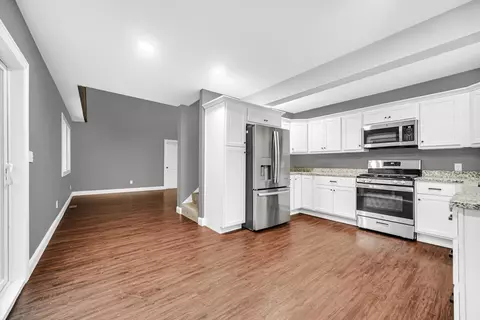 Kitchen - 9751 N Grant St, De Motte, IN 46310 photo 2 of 3