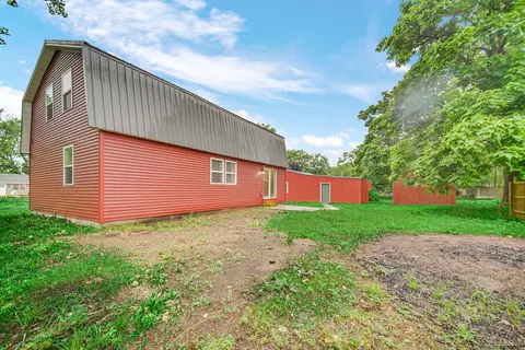 Exterior - 9751 N Grant St, De Motte, IN 46310 photo 2 of 3