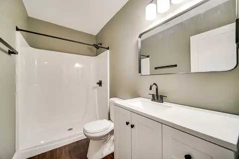 Bath - 9751 N Grant St, De Motte, IN 46310 photo 2 of 3