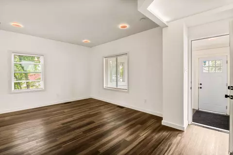 369 Fillmore St, Gary, IN 46402 photo 7