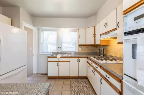 630 Buchanan St, Gary, IN 46402 photo 5