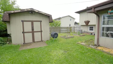 942 Mohawk Dr, Crown Point, IN 46307 photo 25