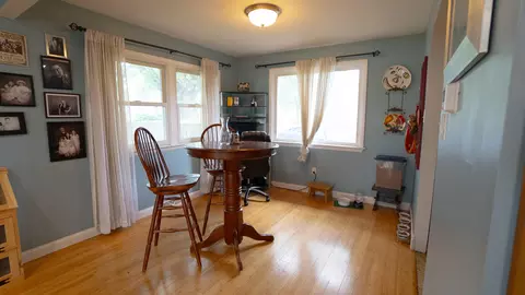 942 Mohawk Dr, Crown Point, IN 46307 photo 6