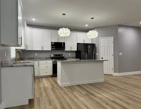 Kitchen - 1203 S Roosevelt Rd, Knox, IN 46534 photo 2 of 2