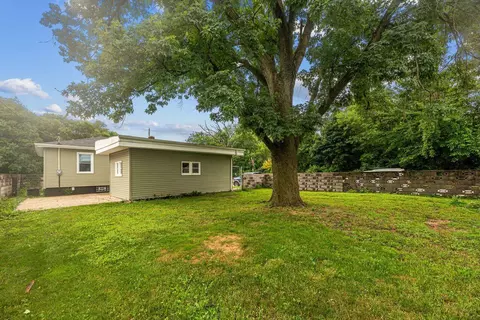 1090 Hamlin St, Gary, IN 46406 photo 17