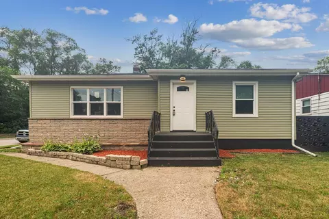 1090 Hamlin St, Gary, IN 46406 photo 2