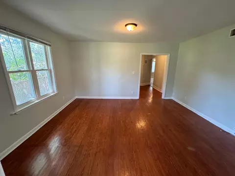 Living - 623 Cherry St, Hammond, IN 46324 photo 2 of 3