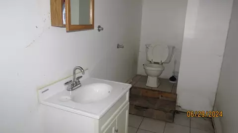 Bath - 342 Taney St, Gary, IN 46404 photo 2 of 2
