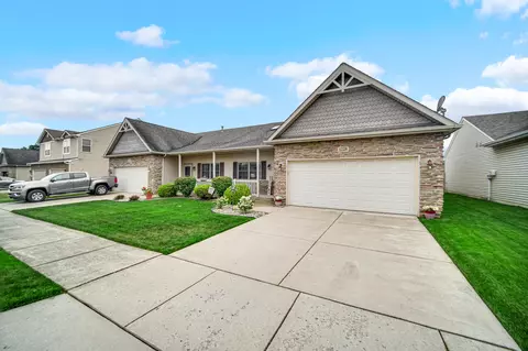 1228 Sawgrass Dr, Griffith, IN 46319 photo 1