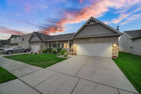 1228 Sawgrass Dr, Griffith, IN 46319 photo 2