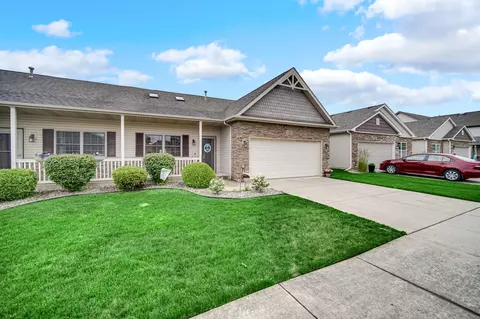 1228 Sawgrass Dr, Griffith, IN 46319 photo 3