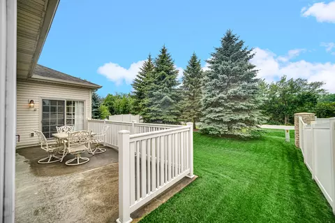 1228 Sawgrass Dr, Griffith, IN 46319 photo 22