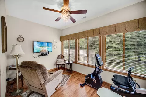 1228 Sawgrass Dr, Griffith, IN 46319 photo 11