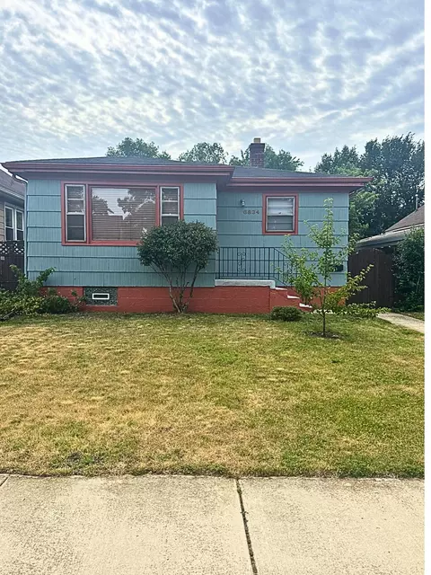 6834 Forestdale Ave, Hammond, IN 46323