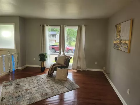 2172 Chase St, Gary, IN 46404 photo 2