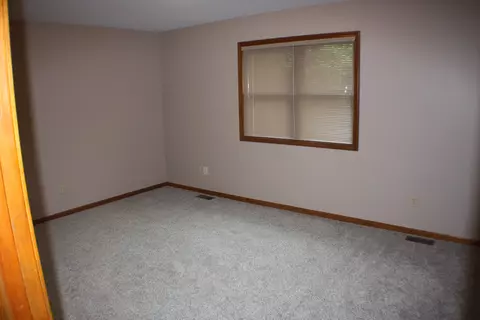 2604 41st Pl, Highland, IN 46322 photo 12
