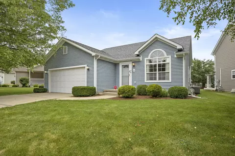 Exterior - 12 Edinburgh Ct, Valparaiso, IN 46385 photo 3 of 7