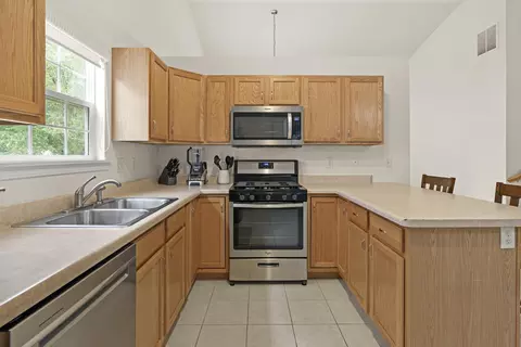 Kitchen - 12 Edinburgh Ct, Valparaiso, IN 46385 photo 2 of 2