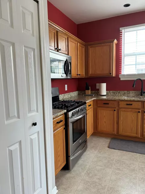 Kitchen - 8026 Knickerbocker Pl, Dyer, IN 46311 photo 1 of 3