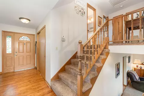 2820 Mockingbird Dr, Crown Point, IN 46307 photo 5
