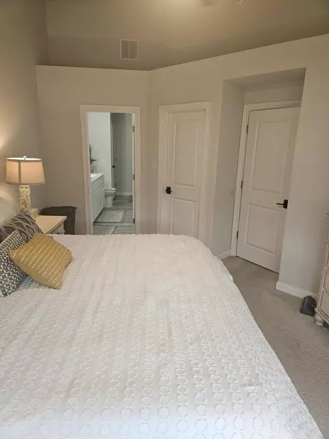 2320 Legend Cir, Chesterton, IN 46304 photo 7