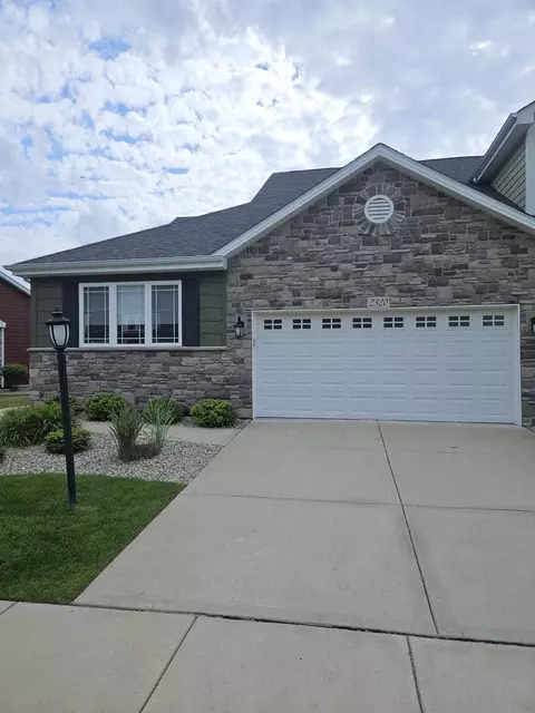 2320 Legend Cir, Chesterton, IN 46304 photo 1