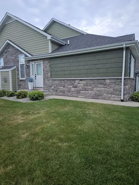 2320 Legend Cir, Chesterton, IN 46304 photo 2