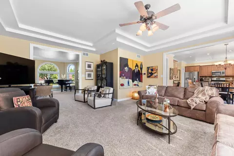 10007 Sequoia Ln, Munster, IN 46321 photo 12