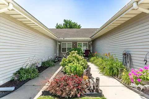 928 N Colfax Ave, Griffith, IN 46319 photo 3