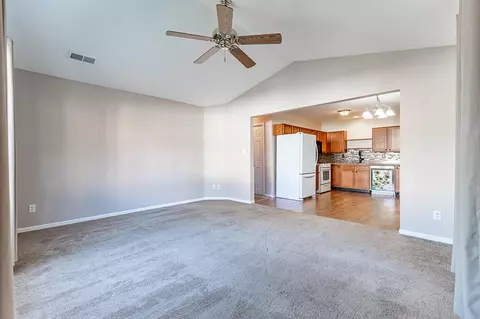 322 W 43rd Ct, Griffith, IN 46319 photo 9