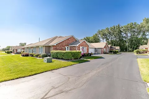 322 W 43rd Ct, Griffith, IN 46319 photo 5