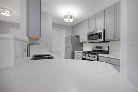 531 Cambridge Ct #1B, Munster, IN 46321 photo 8