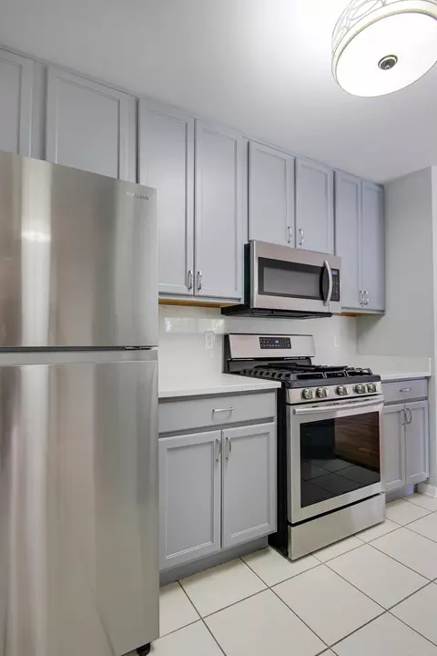 531 Cambridge Ct #1B, Munster, IN 46321 photo 9