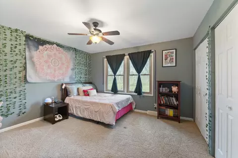 Bedroom - 8951 E 137th Ave, Hebron, IN 46341 photo 3 of 5