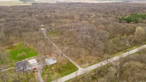 View/Area - 8951 E 137th Ave, Hebron, IN 46341 photo 2 of 7