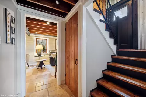 Entry Way - 7524 Oak Ave, Gary, IN 46403 photo 1 of 4