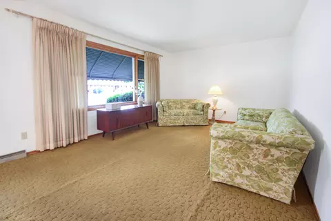 625 E Ash Pl, Griffith, IN 46319 photo 6