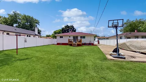 1333 Hanley St, Gary, IN 46406 photo 32