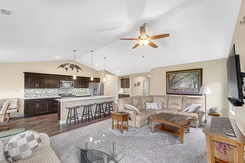 14561 Ruby Ln, Dyer, IN 46311 photo 3