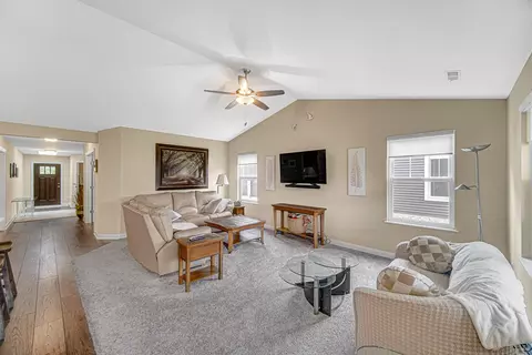 14561 Ruby Ln, Dyer, IN 46311 photo 4