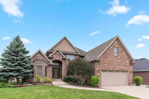 8986 Crooked Bnd, Saint John, IN 46373