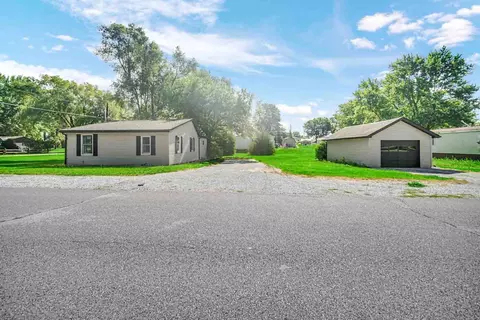Exterior - 301 E Grove St, Morocco, IN 47963 photo 1 of 6