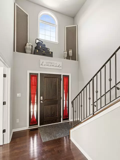 Entry Way - 5593 Southview Dr, Lowell, IN 46356 photo 2 of 4