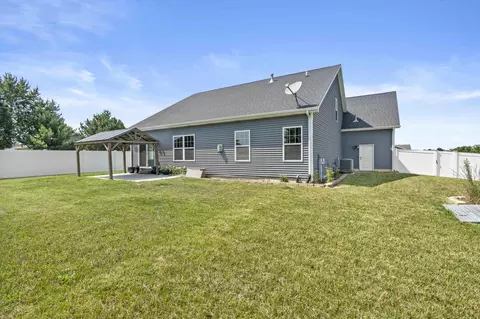 Exterior - 5593 Southview Dr, Lowell, IN 46356 photo 2 of 4